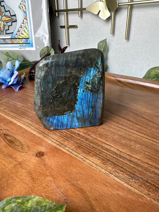 Blue Flash Labradorite